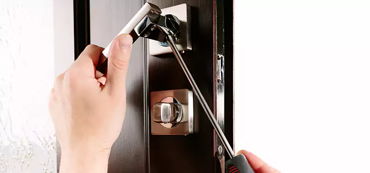 Door Lock Replacement Service Warren