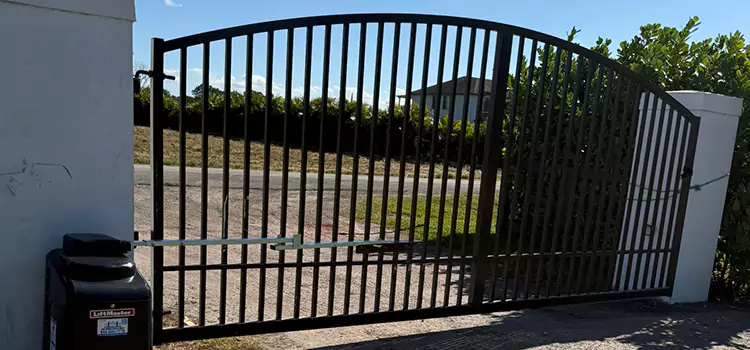 Driveway Fence Repair Warren