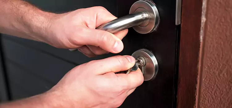 Door Closer Repair & Installation Warren